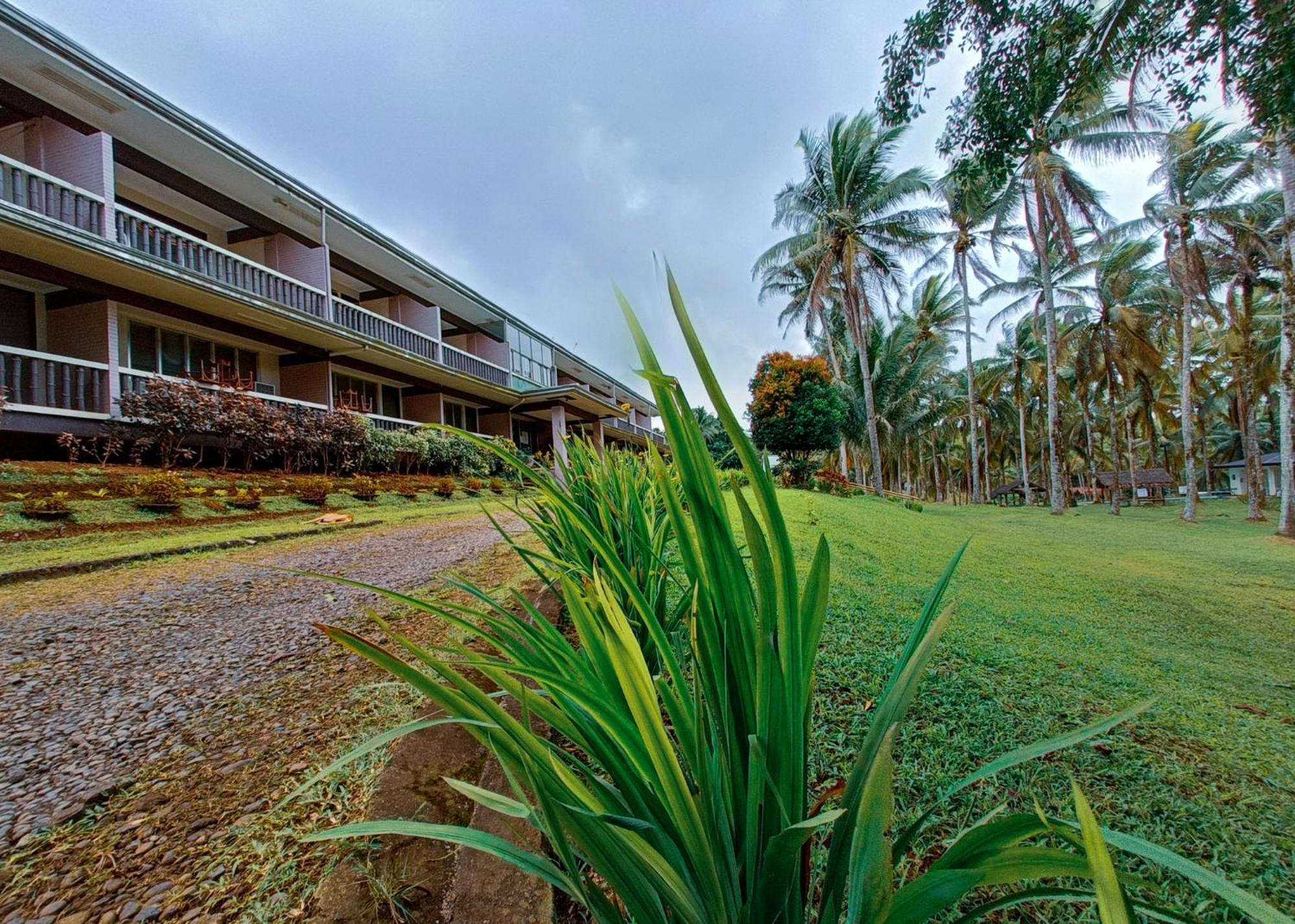 Caliraya Ecoville Recreation And Farm Resort Cavinti Exterior foto
